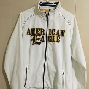 Men’s American Eagle zip up jacket.